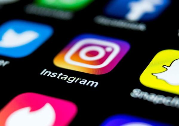 milyonlarla-instagram-istifadecisinin-telefon-nomresi-ve-elektron-poctu-internetde-yerlesdirilib