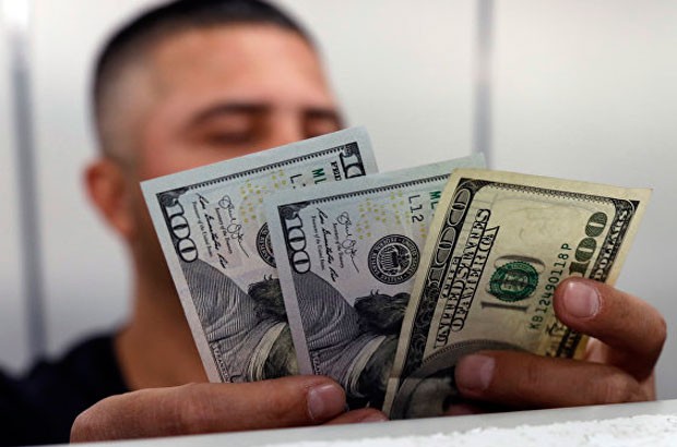 banklarda-dollar-ve-avronun-alis-satis-qiymetleri-yenilenib