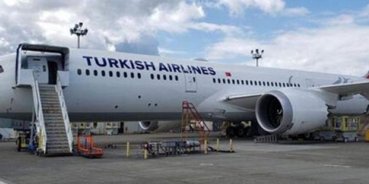 turk-hava-yollari-nin-yeni-aldigi-boeing-xarab-cixib