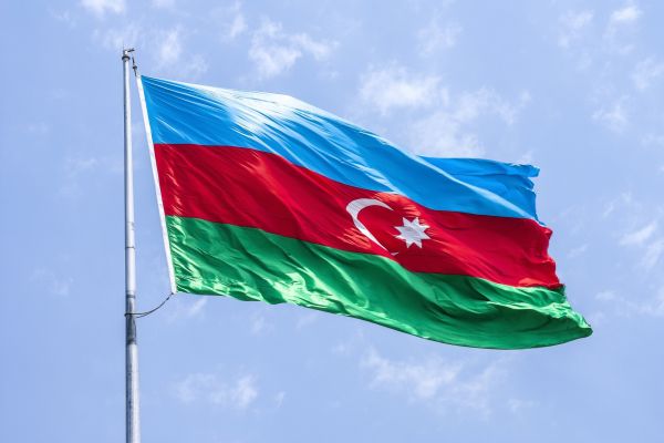 azerbaycan-respublikasinin-dovlet-bayragi-haqqinda-qanuna-deyisiklik-edilib