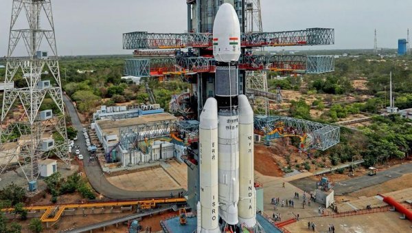 hindistanin-chandrayaan-2-kosmik-gemisi-aya-gonderildi