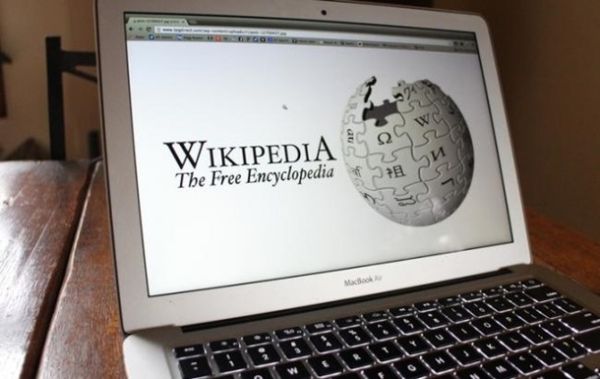 biznesmen-wikipediya-ya-2-5-milyon-dollar-iane-etdi