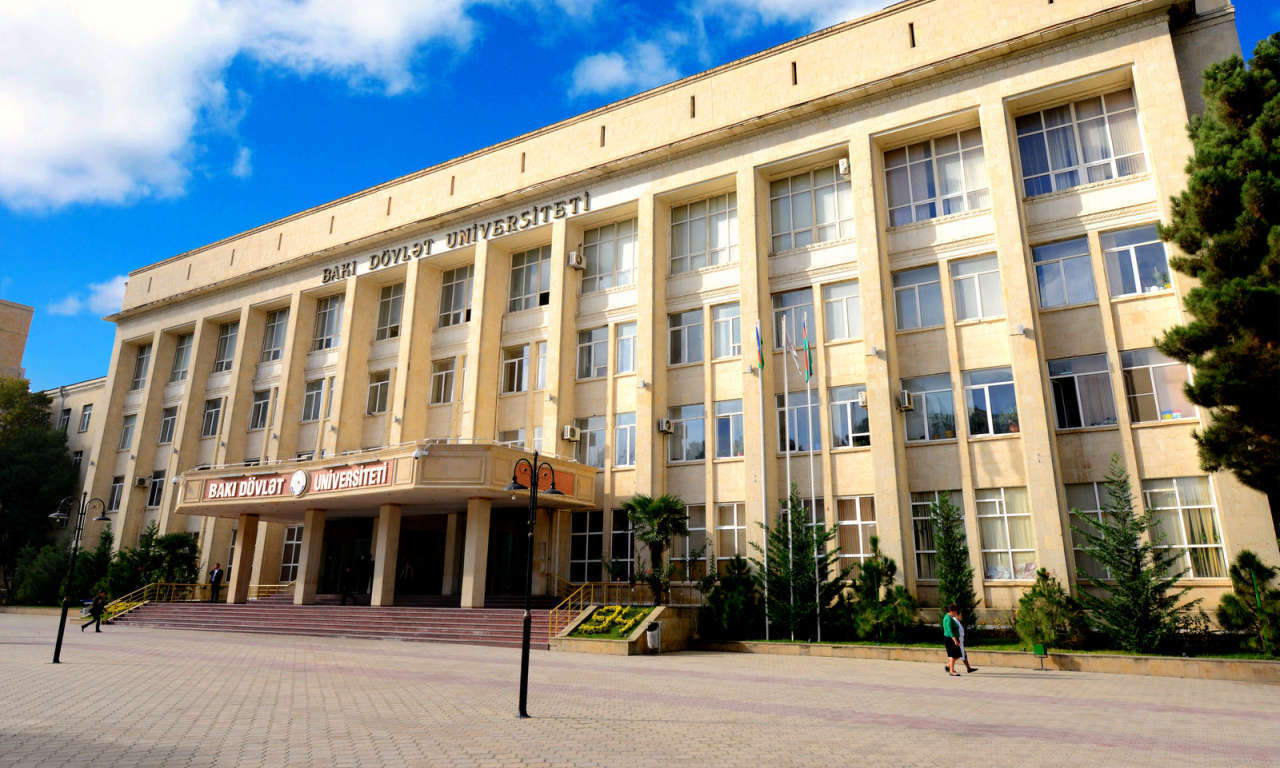 baki-dovlet-universitetinin-100-illiyi-1919-2019-medali-tesis-edilib