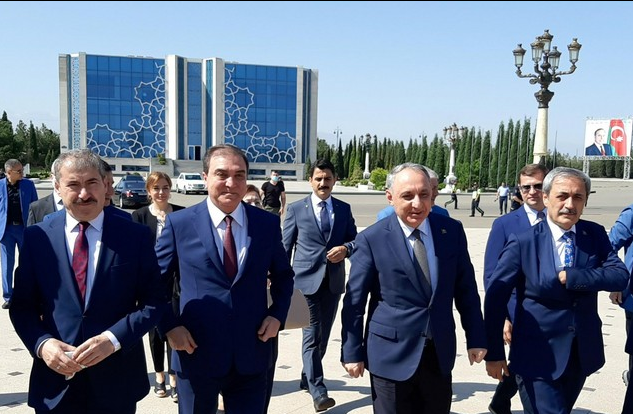 azerbaycan-ve-turkiyenin-bas-prokurorlarinin-genceye-seferi-baslayib