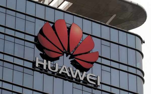 huawei-rusiyaya-gore-abs-in-yeni-sanksiyalari-ile-uzlese-biler