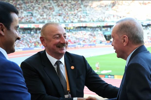 ilham-eliyev-ve-receb-tayyib-erdogan-atletika-uzre-dunya-cempionatinin-finalini-izleyerken-sohbet-ed