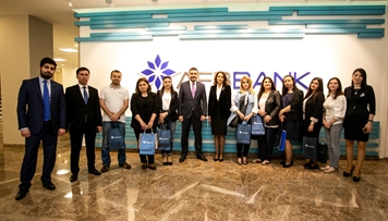 afb-bank-jurnalistler-ucun-media-tur-teskil-edib