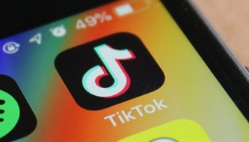 tiktok-ferdi-smartfonunu-hazirlamagi-dusunur