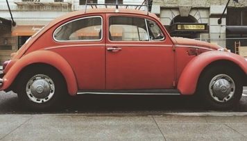 volkswagen-beetle-ile-vidalasir