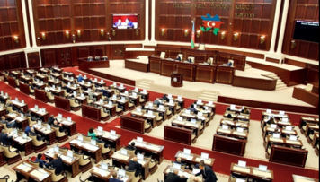 parlament-partiyalarina-pul-ayrildi-biri-kenarda-qaldi