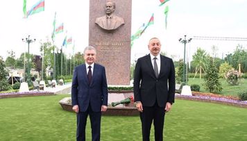 ilham-eliyev-ve-savkat-mirziyoyev-daskendde-heyder-eliyev-meydaninin-acilisinda-yenilenib-foto