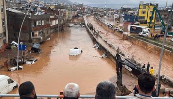 turkiyede-otuz-ilin-rekordu-16-can-aldi-yenilenib-foto-video