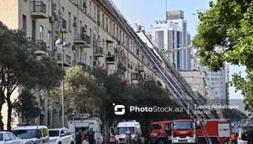 bakida-yasayis-binasindaki-yangin-sonduruldu-yenilenib-foto